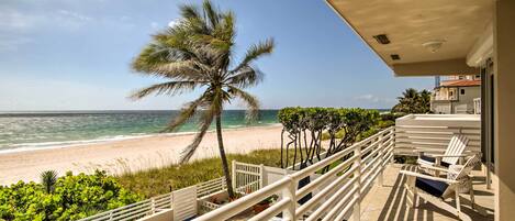 Fort Lauderdale Vacation Rental | 3BR | 3.5BA | 3,200 Sq Ft | Stairs Required