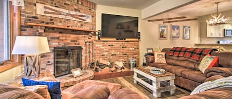 Killington Vacation Rental | 3BR | 2.5 BA | 1,650 Sq Ft | Stairs to Access