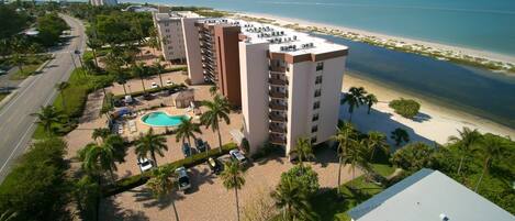 A nature lovers paradise on this stretch of the beach, where sea-turtles, nesting birds, and other fauna make their homes.