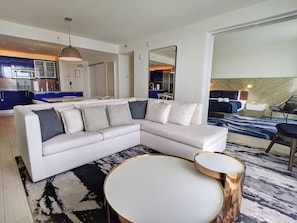 Living room: