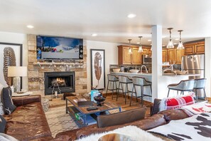 Open Floor Plan!