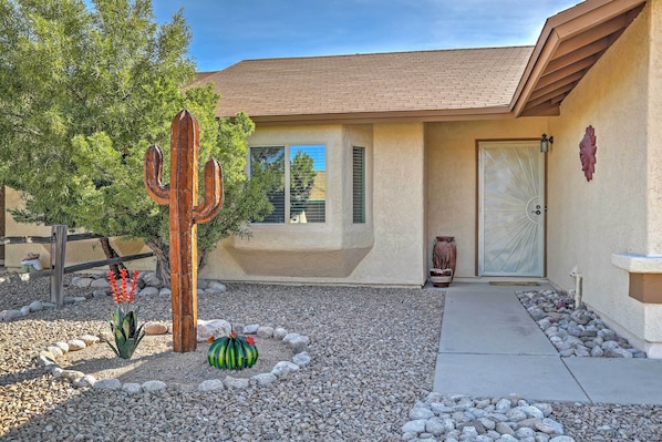 Tucson Vacation Rental Home | 3BD | 2BA | 1,220 Sq Ft | Half-Step for Access