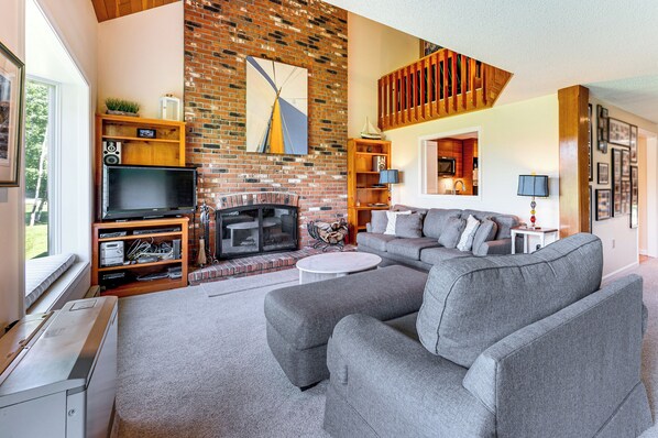 Jackson Vacation Rental | 3BR | 2.5BA | 2,200 Sq Ft | Stairs Required