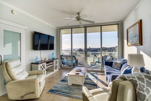 Living Room | Sleeper Sofa | Ocean Views | Open Floor Plan | Free WiFi