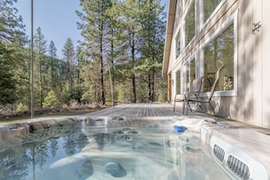 Private hot tub under the stars