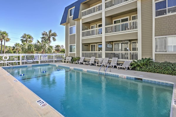 Isle of Palms Vacation Rental | 2BR | 2BA | Stairs Required | 995 Sq Ft