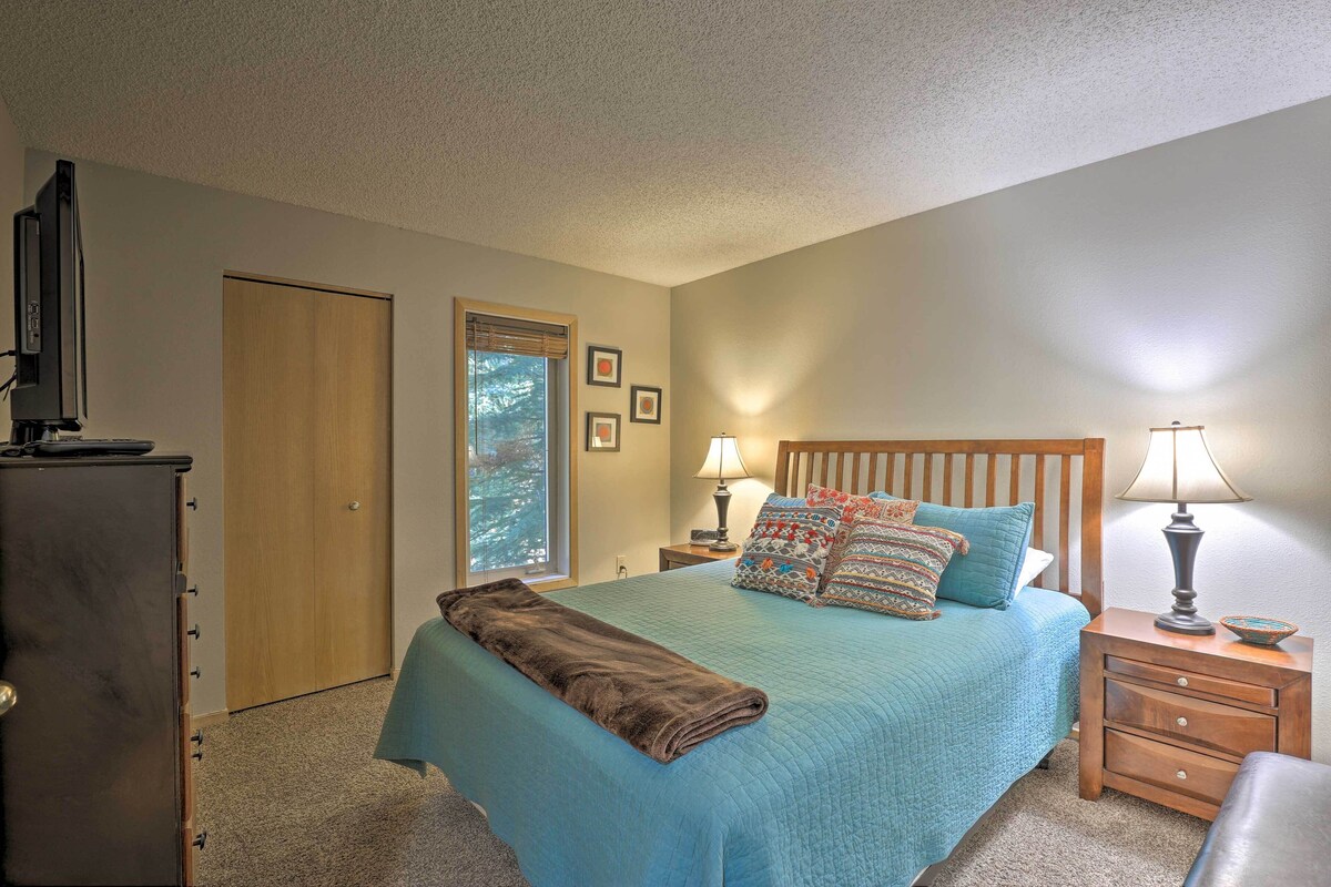 Creekside Frisco Condo w/ Views & Pool Access!