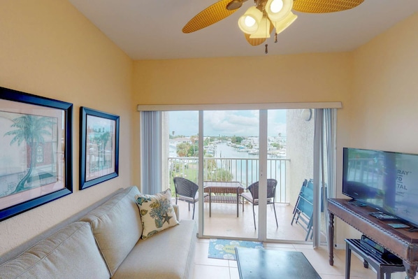 Fourth floor condo overlooking the Marina. Fabulous view of the marina from your private balcony.