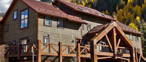 12-Telluride-Double-Diamond-3-Exterior.jpg