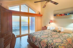 Master Bedroom has a Comfortable King Size Bed with Spectacular View of the Beach and Gulf of Mexico