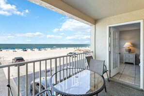 Beach Place 108 Balcony