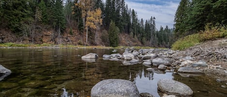 Rivers Edge on the Wenatchee River