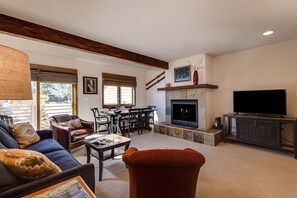 Spruce Point Living Frisco Lodging Vacation Rental