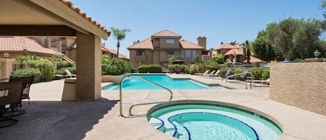 Fabulous Community Heated Pool and Spa with Ramada