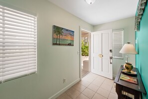 Artist's Condo @ Duval Square