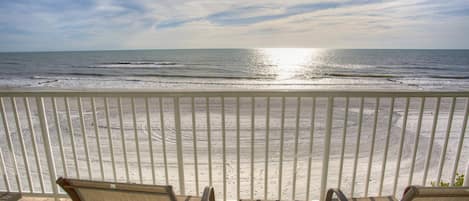 Beachfront Balcony with Plenty of Seating