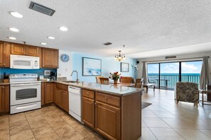 Beach Place 409 Kitchen