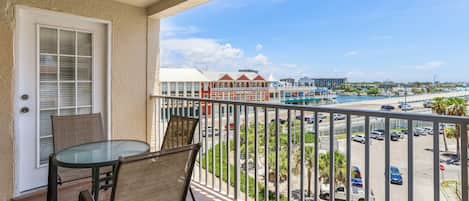 Beach Place 401 Balcony