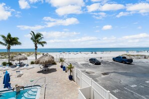 Beach Place Pool