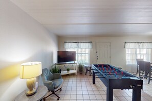 Spielezimmer