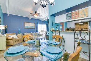 Dining Area | Free WiFi | Single-Story Unit | 3rd-Floor Condo