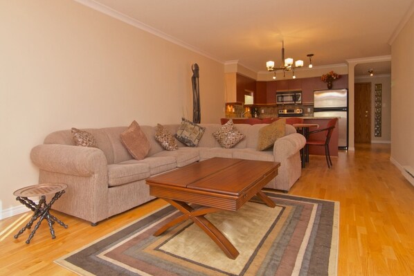 Nelwly remodelled with Hardwood flooring, and custom crown moulding