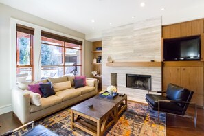 Main Floor Living Area