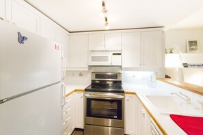 Fully equipped kitchen