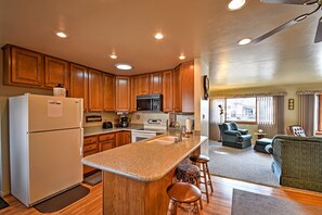 Prepare your favorite meals in the fully equipped kitchen.