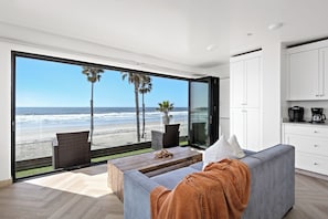 702-Strand-Unit4-Residential-Photography-SandKasl-Imaging-San-Diego-Residential-Hospitality-Photography-9