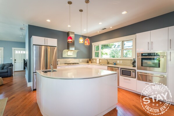 Simple Clean and Tasteful Design everyone can love