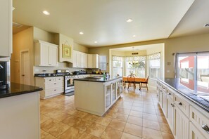 Super open and bright Kitchen Space
