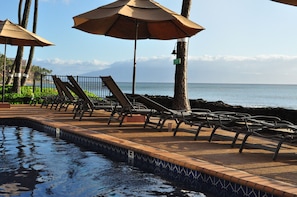 Hale Kai #213 - Your oceanfront chaise lounge awaits you (Photo courtesy K. Mathews)