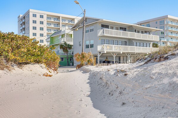 Clearwater Beach Vacation Rental | 2BR | 1BA | 1,500 Sq Ft | Step-Free Access