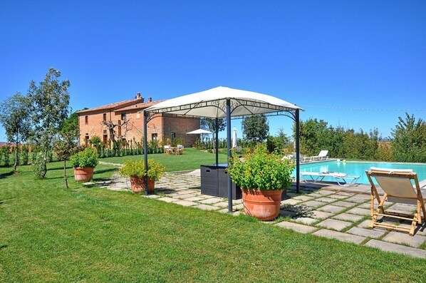 Garden, Pool