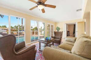 Perfect spot for reading a book or catching up on some news 
