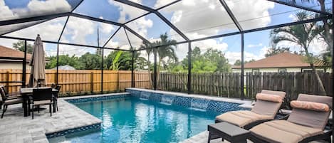 Naples Vacation Rental | 3BR | 2BA | 1,626 Sq Ft | Step-Free Access