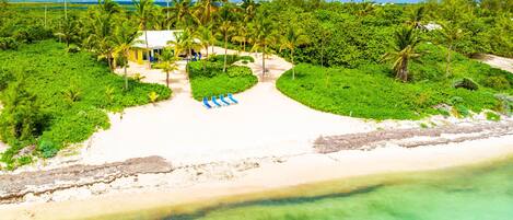 Welcome to Kai Tana! Enjoy a backyard beachfront with fabulous snorkeling