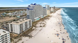 Island Sunrise - Island Sunrise is beach front and offers endless views of the Gulf of Mexico. You are only a few steps away from sticking your toes in the sand while staying in this great unit.