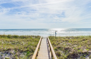 Easy Access - Enjoy the convenience of having a public walkway leading down to the beautiful sands of the Jacksonville Beach.