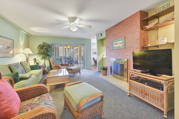 Welcome to Jacksonville Beach Costa Verde 2319-102! - Once you arrive at this beautiful condo, you may never want to leave!	