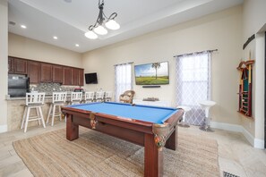 Private Game Room - Pool Table, Kitchenette + Deck Access