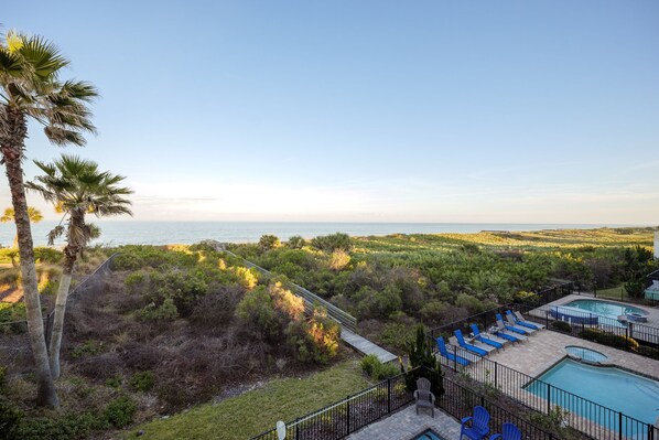 Welcome to Cinnamon Beach Nautilus!