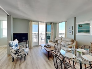 Estero Beach & Tennis 907A | Living Room