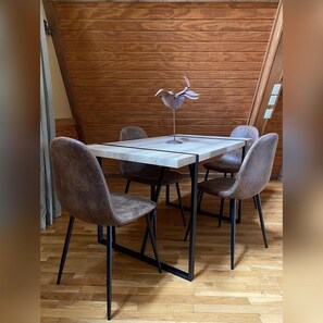 A-Frame #17 interior dining