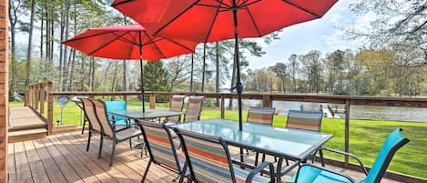 Reedville Vacation Rental Home | 5BR | 3.5BA | 3,800 Sq Ft | No Steps Required