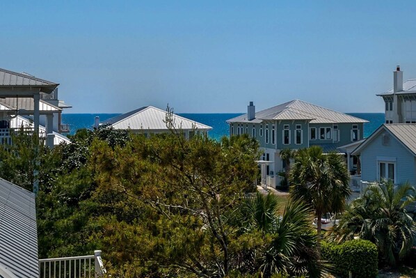 Enjoy the peak-a-boo gulf views from the third floor tower room!