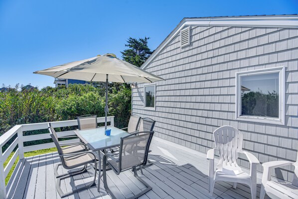 Charlestown Vacation Rental | 3BR | 1BA | 1,000 Sq Ft | 1 Story
