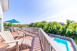 sun deck