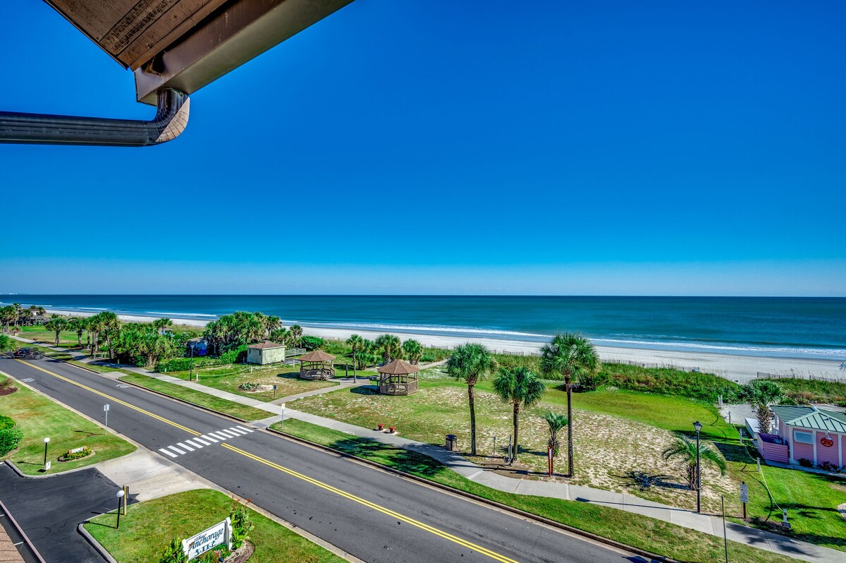 Updated Oceanfront Family Friendly Condo- Beautiful Views! Steps to the Beach